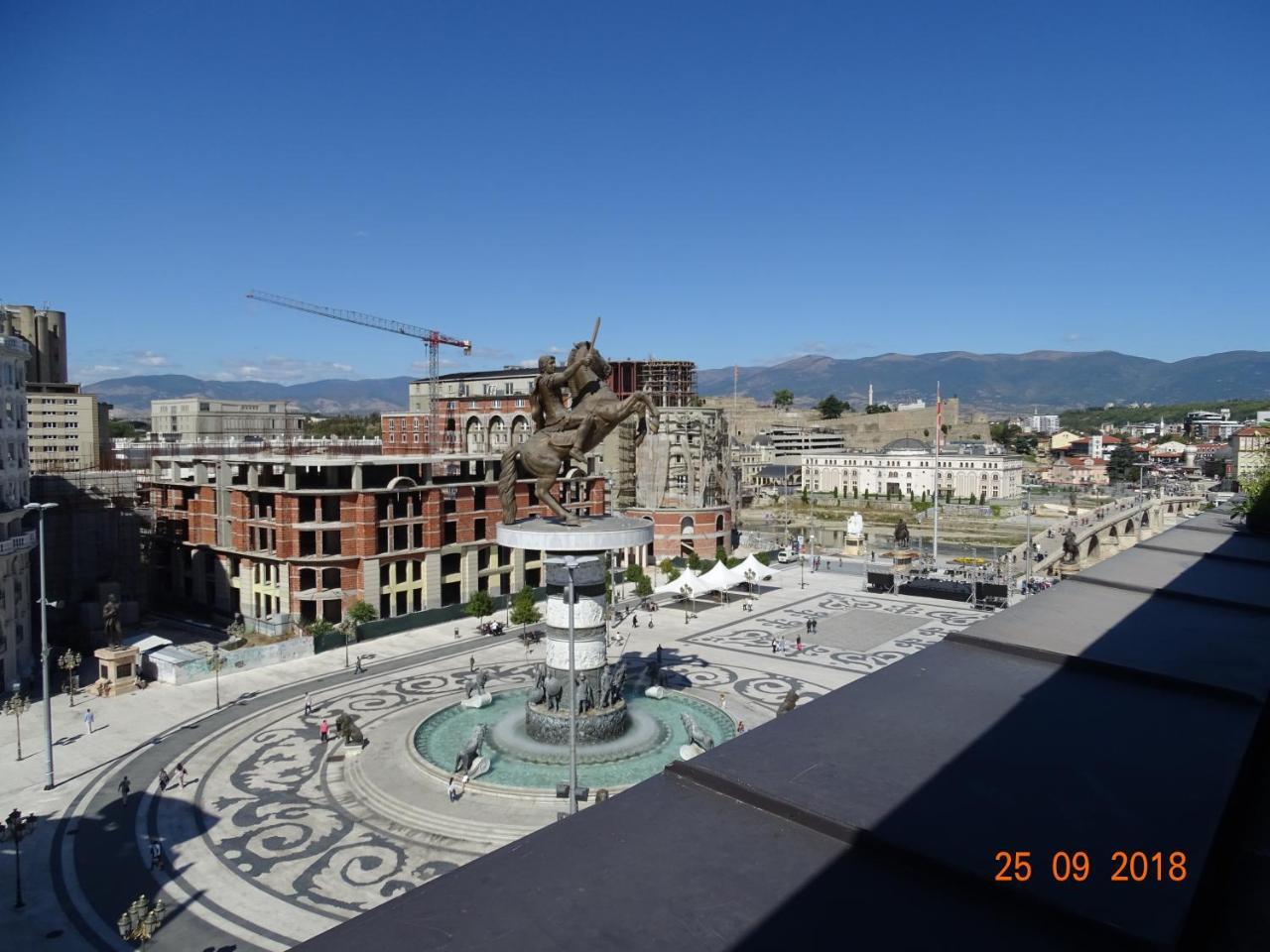 Rooftop Square Vanilla Skopje Luaran gambar